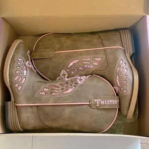NEW Little Girls Roper boots.  Size 11